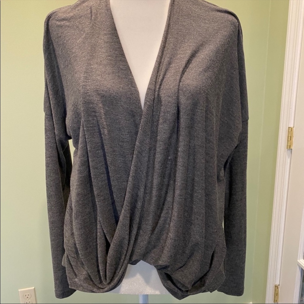 Korye top - size small